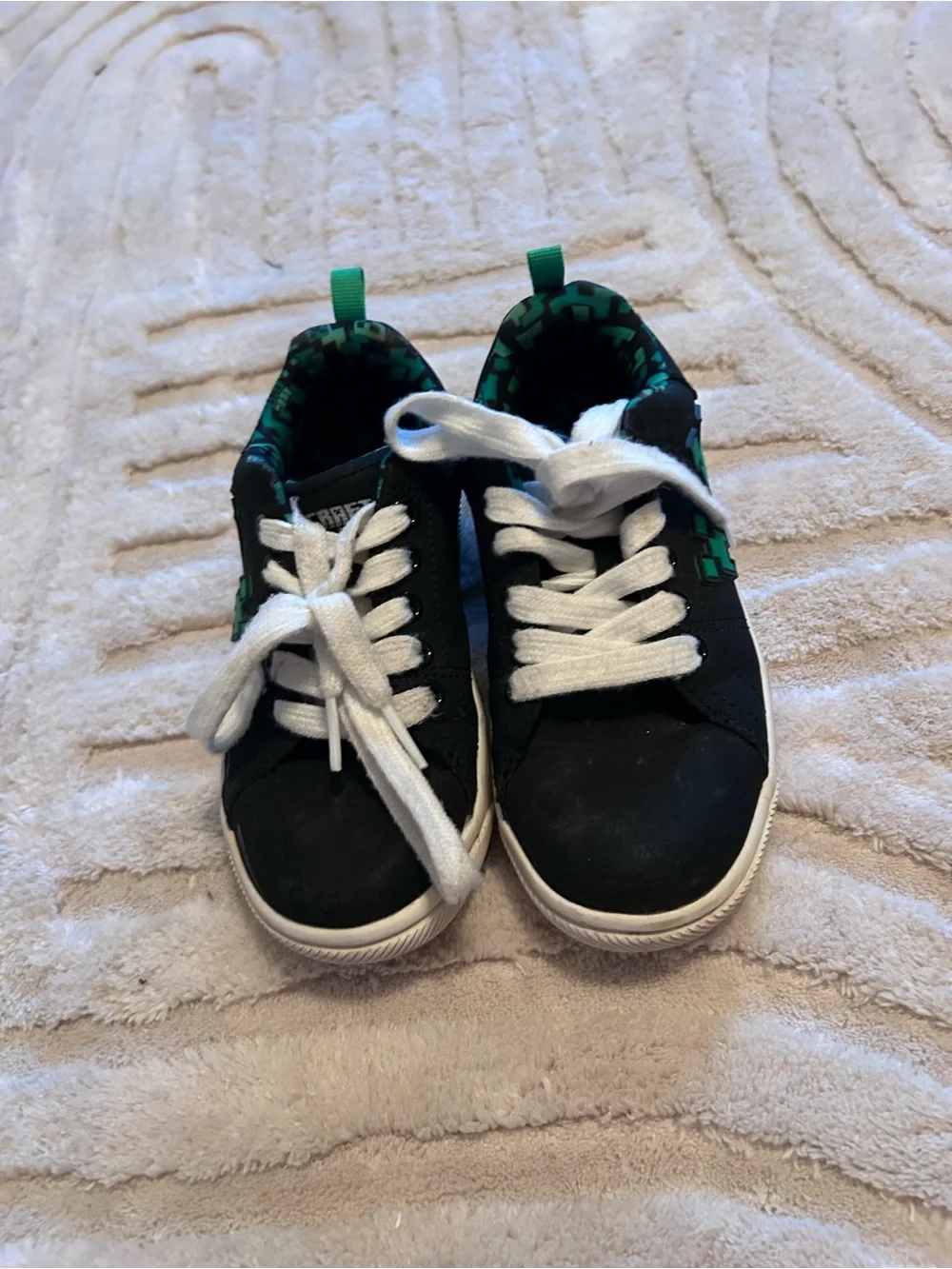 Minecraft Little Boys Size 11 Shoes